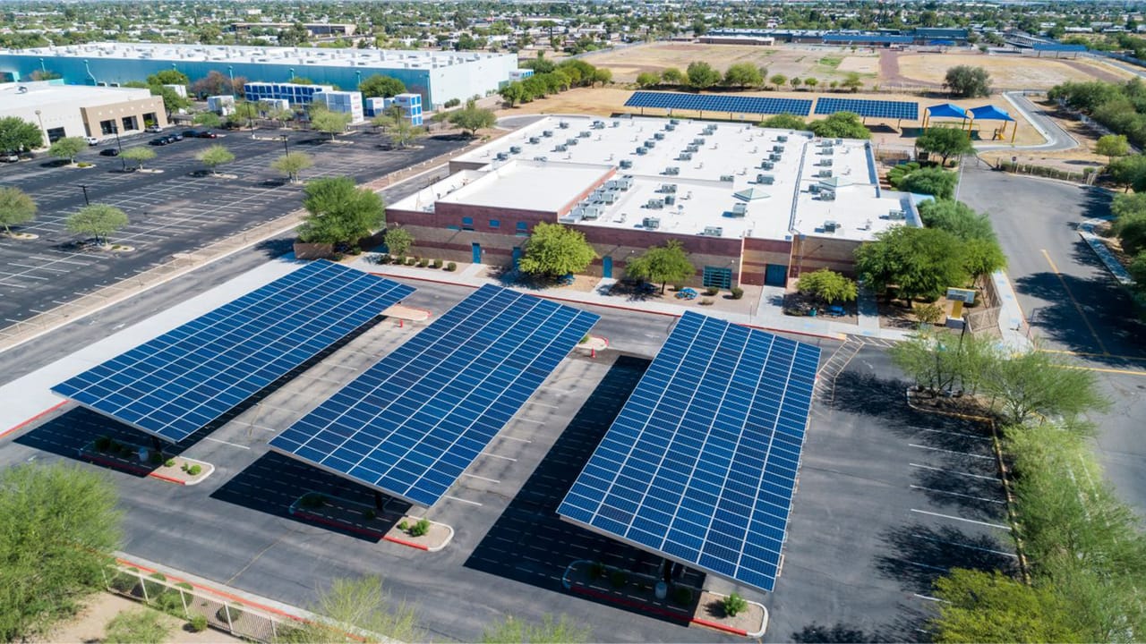 Gallego Elementary solar installation, Tucson